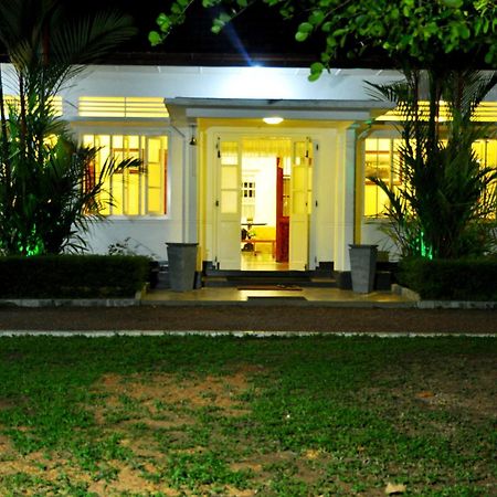Hotel VHB Bentota Induruwa Exterior foto